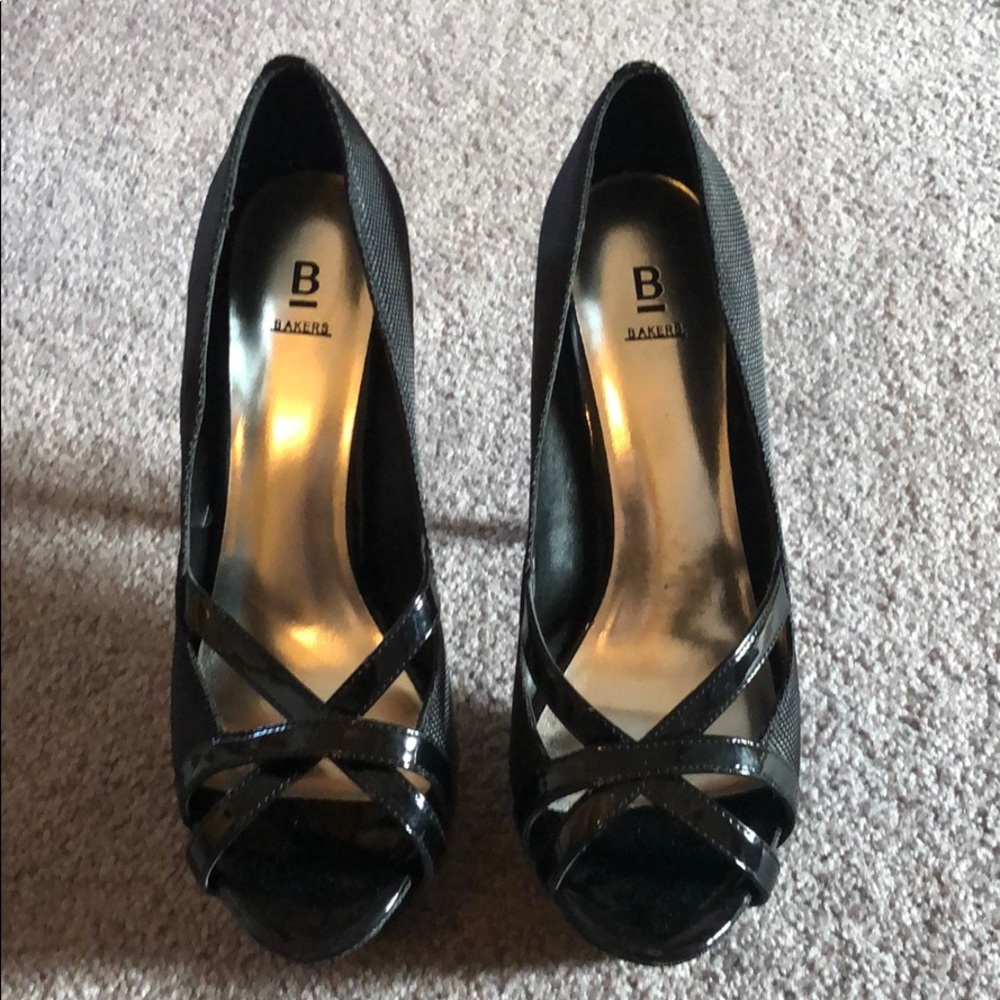 Bakers black platform open toe heels